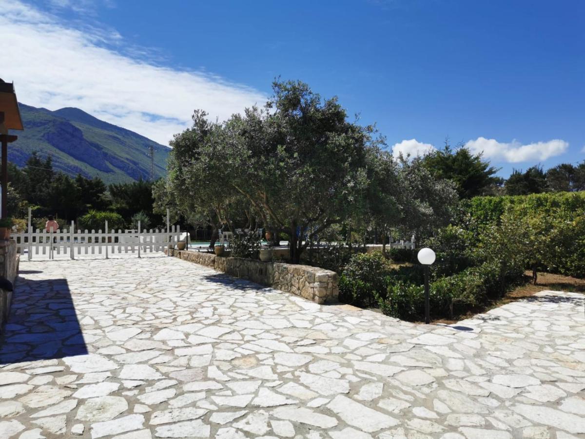 Villa Hibiscus Castellammare del Golfo Kültér fotó