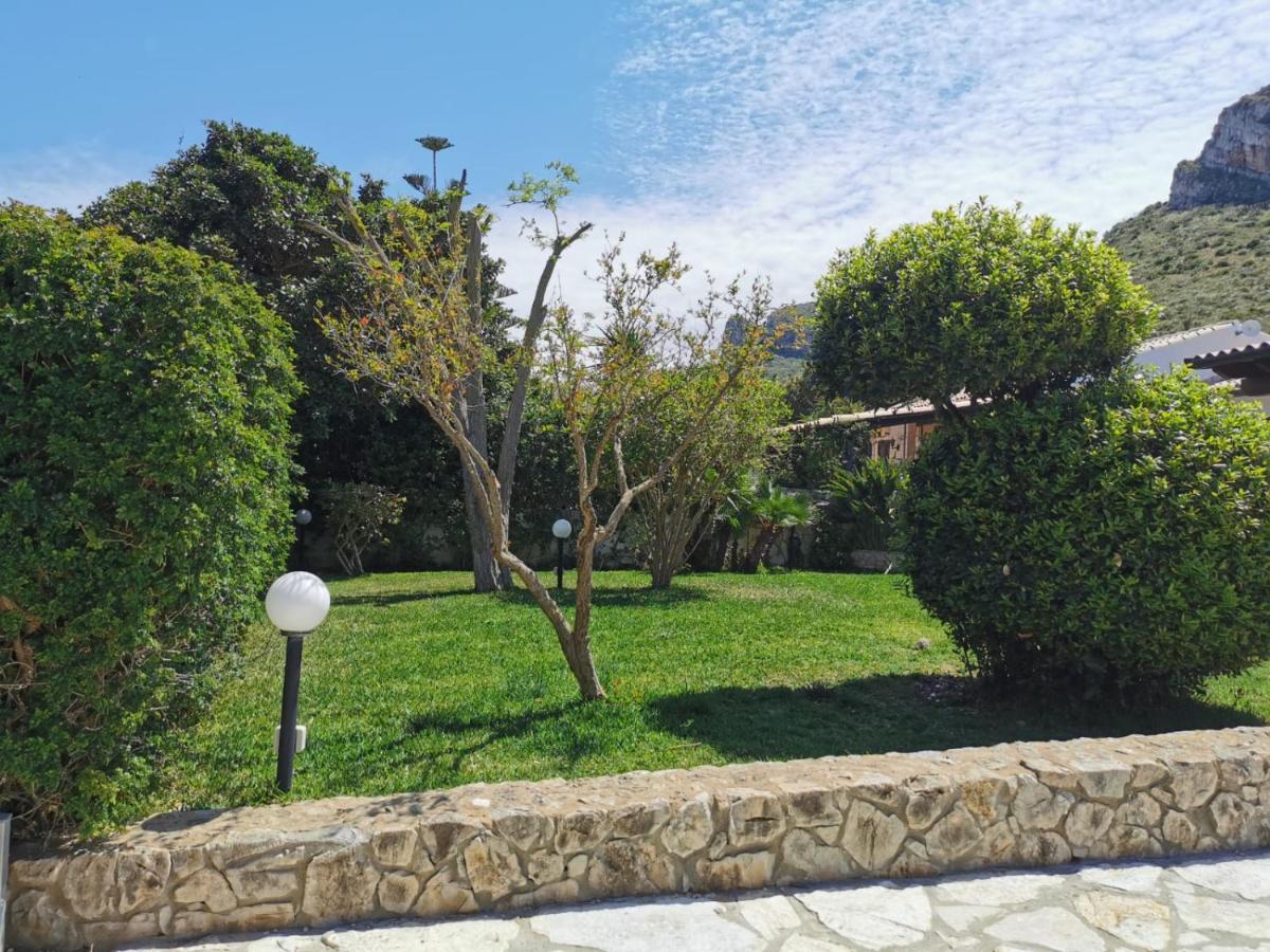 Villa Hibiscus Castellammare del Golfo Kültér fotó