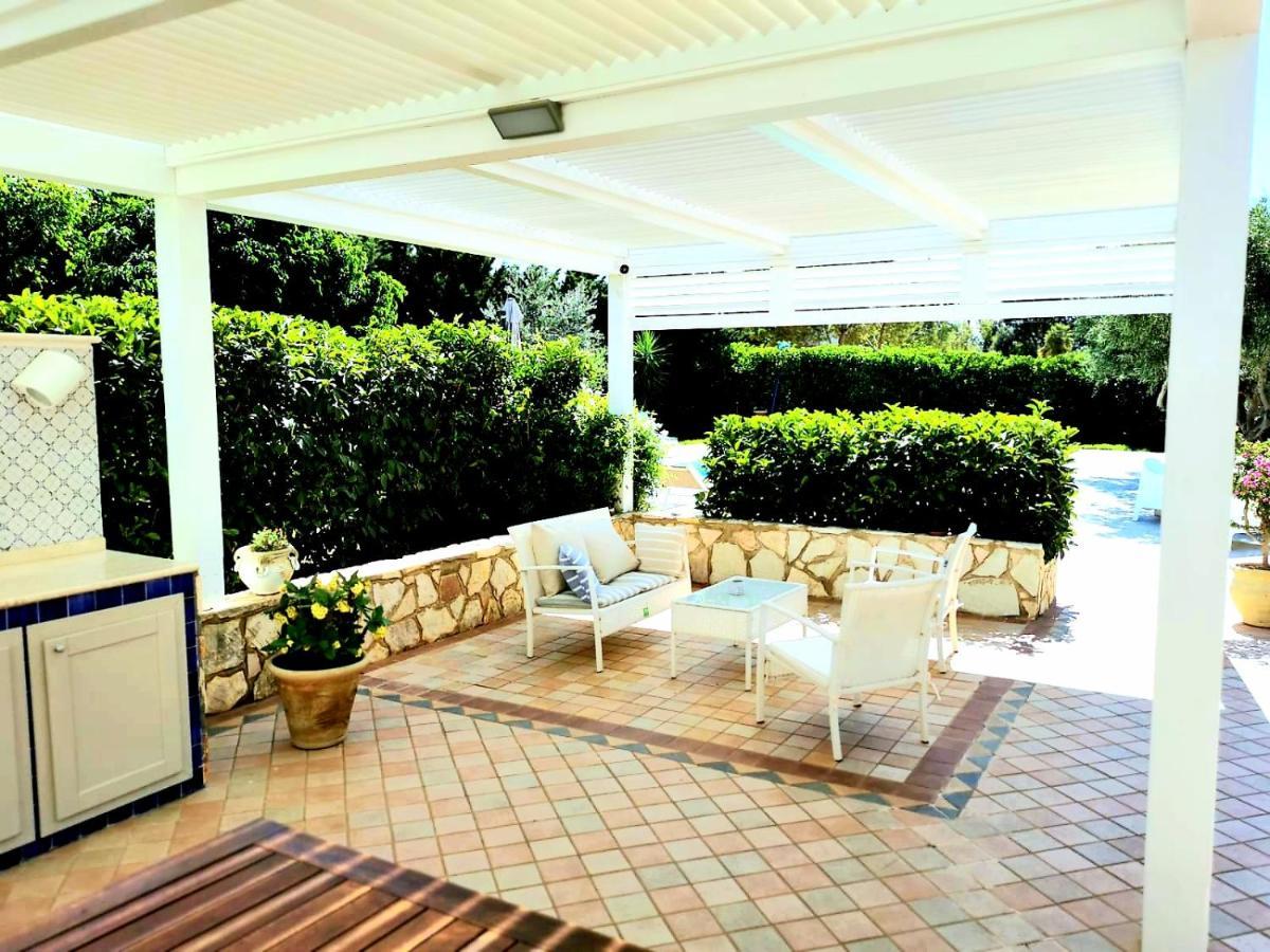 Villa Hibiscus Castellammare del Golfo Kültér fotó