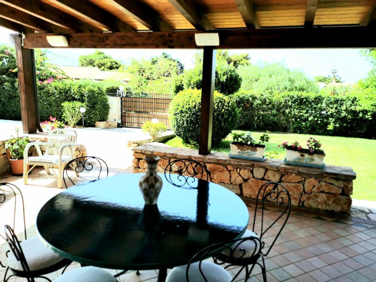 Villa Hibiscus Castellammare del Golfo Kültér fotó